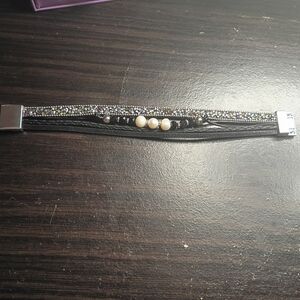 Ryze Warp Elegant Black and Silver Bracelet